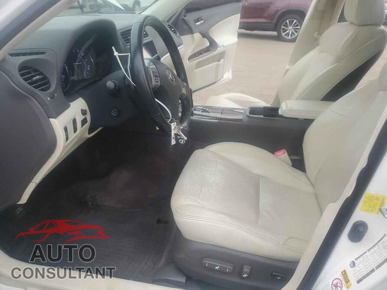LEXUS IS 2013 - JTHCF5C2XD5062454