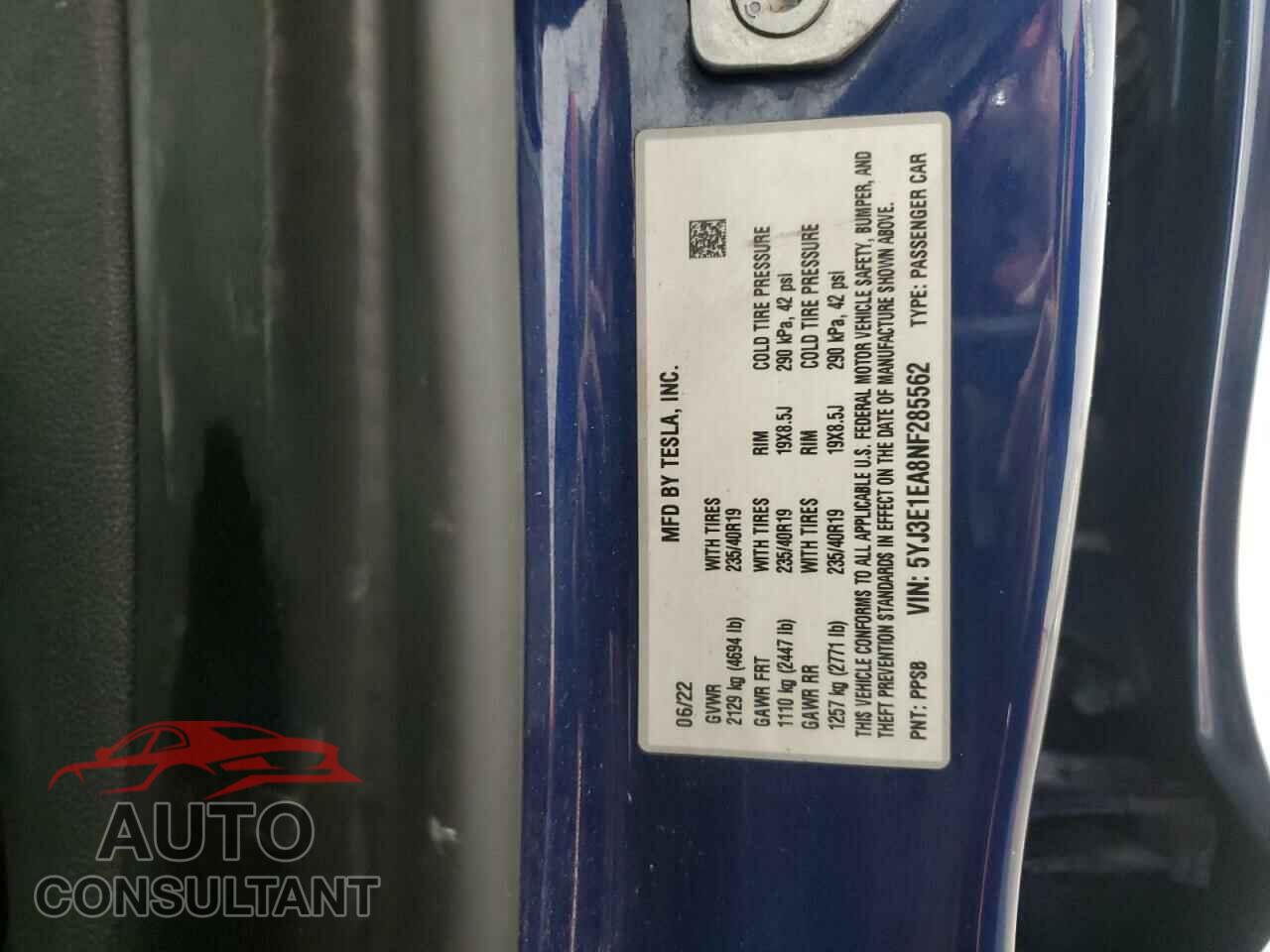 TESLA MODEL 3 2022 - 5YJ3E1EA8NF285562
