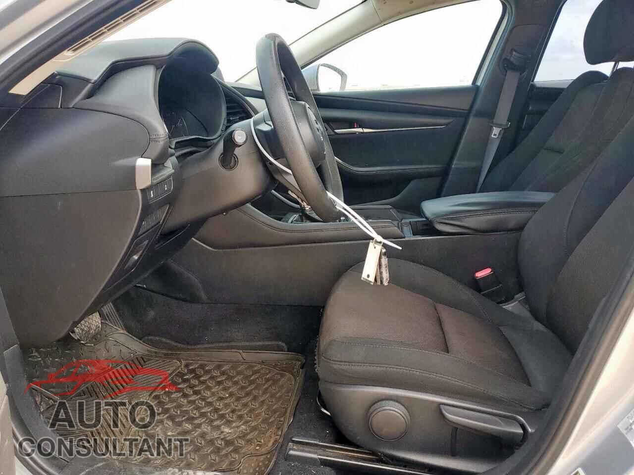 MAZDA 3 2021 - 3MZBPAA7XMM206657