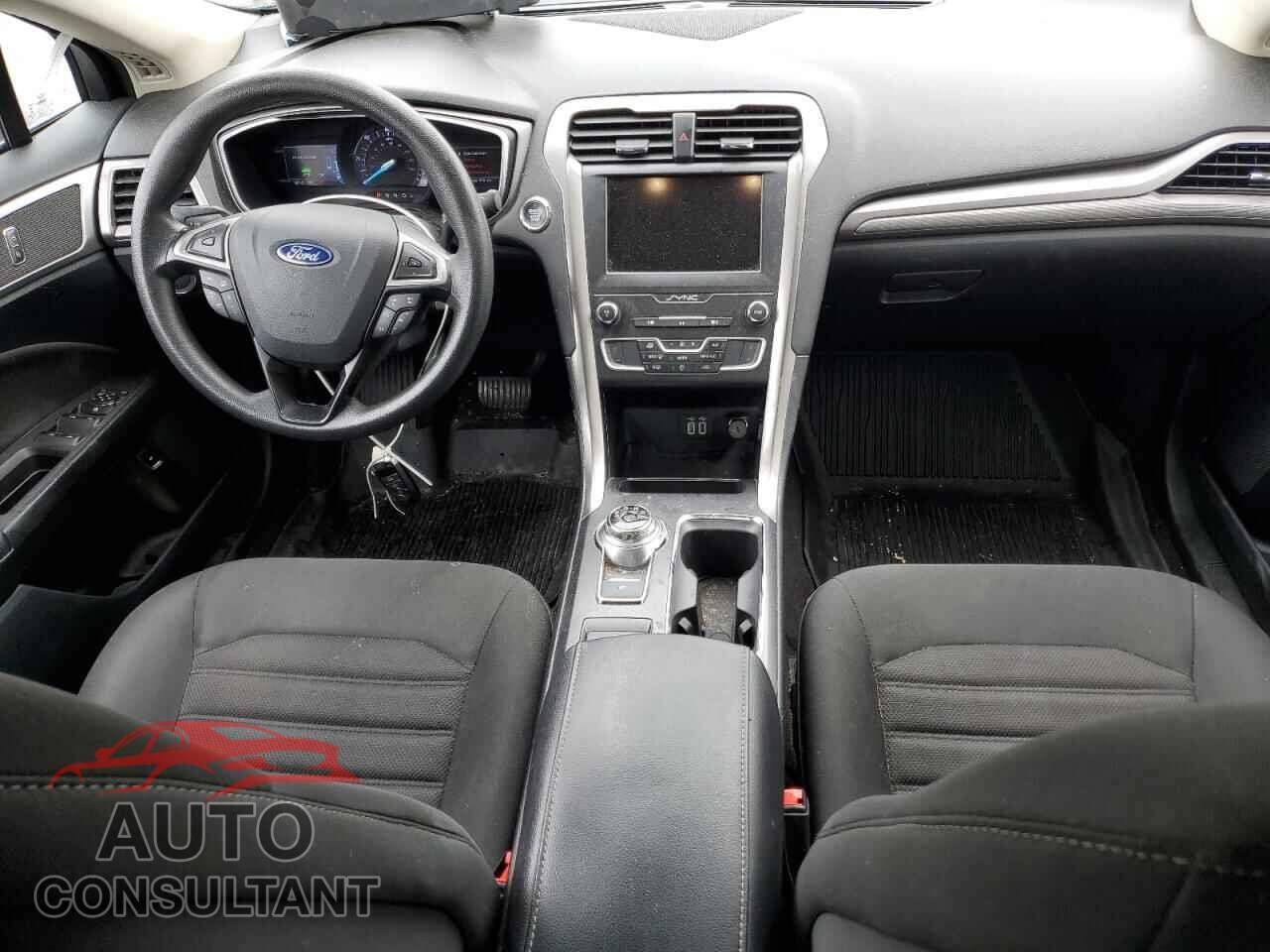 FORD FUSION 2019 - 3FA6P0LUXKR158018