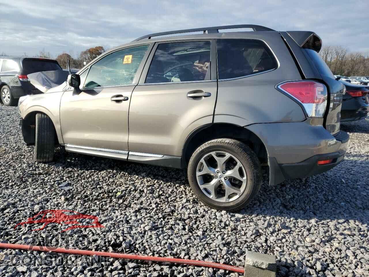 SUBARU FORESTER 2018 - JF2SJAWC1JH410159