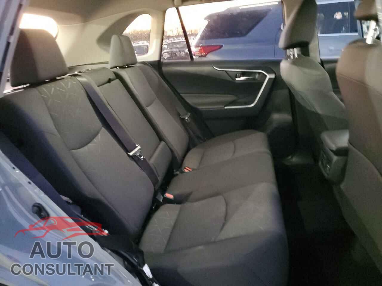TOYOTA RAV4 2023 - JTMP1RFV8PJ042021