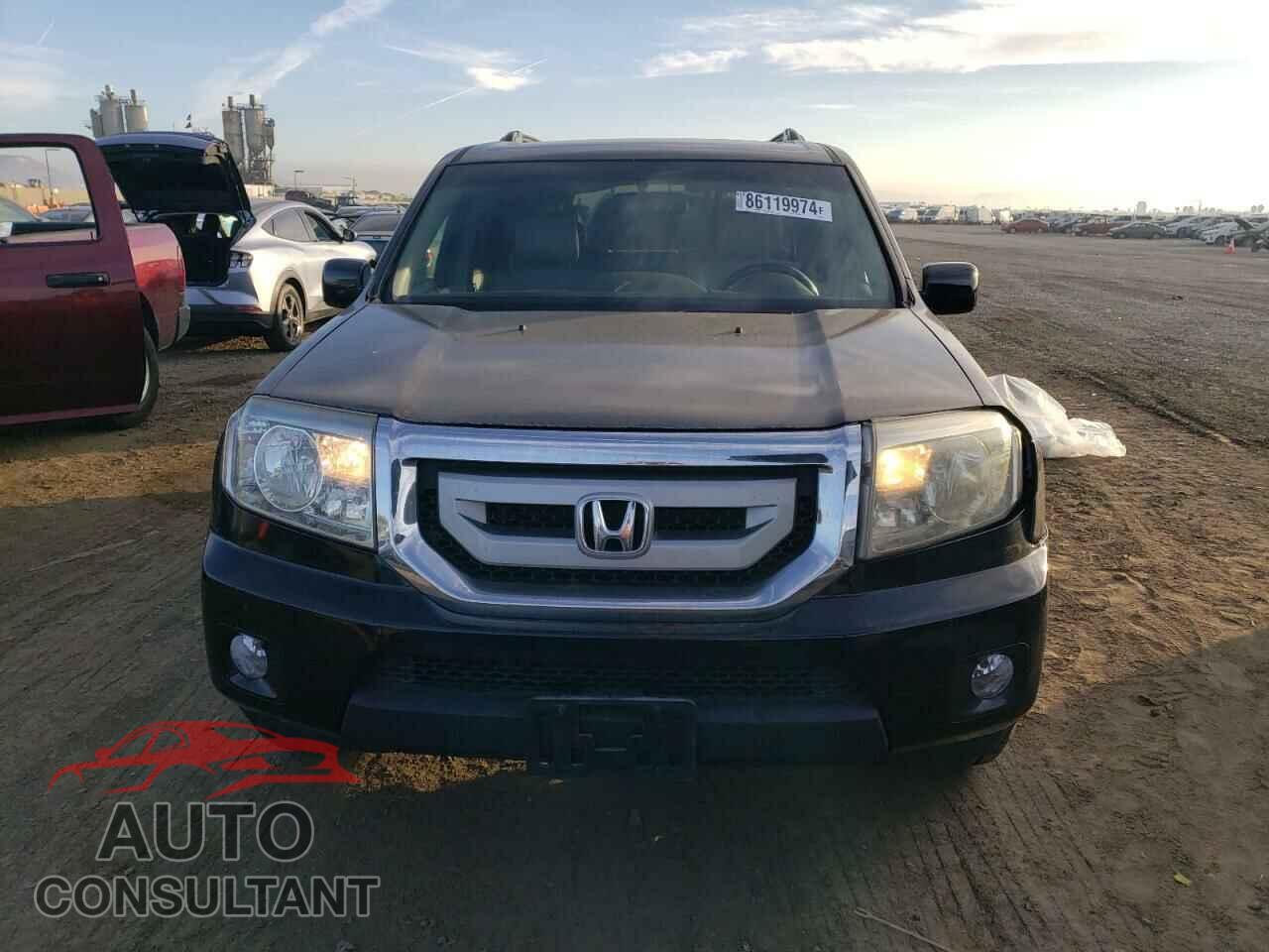HONDA PILOT 2011 - 5FNYF4H7XBB083225