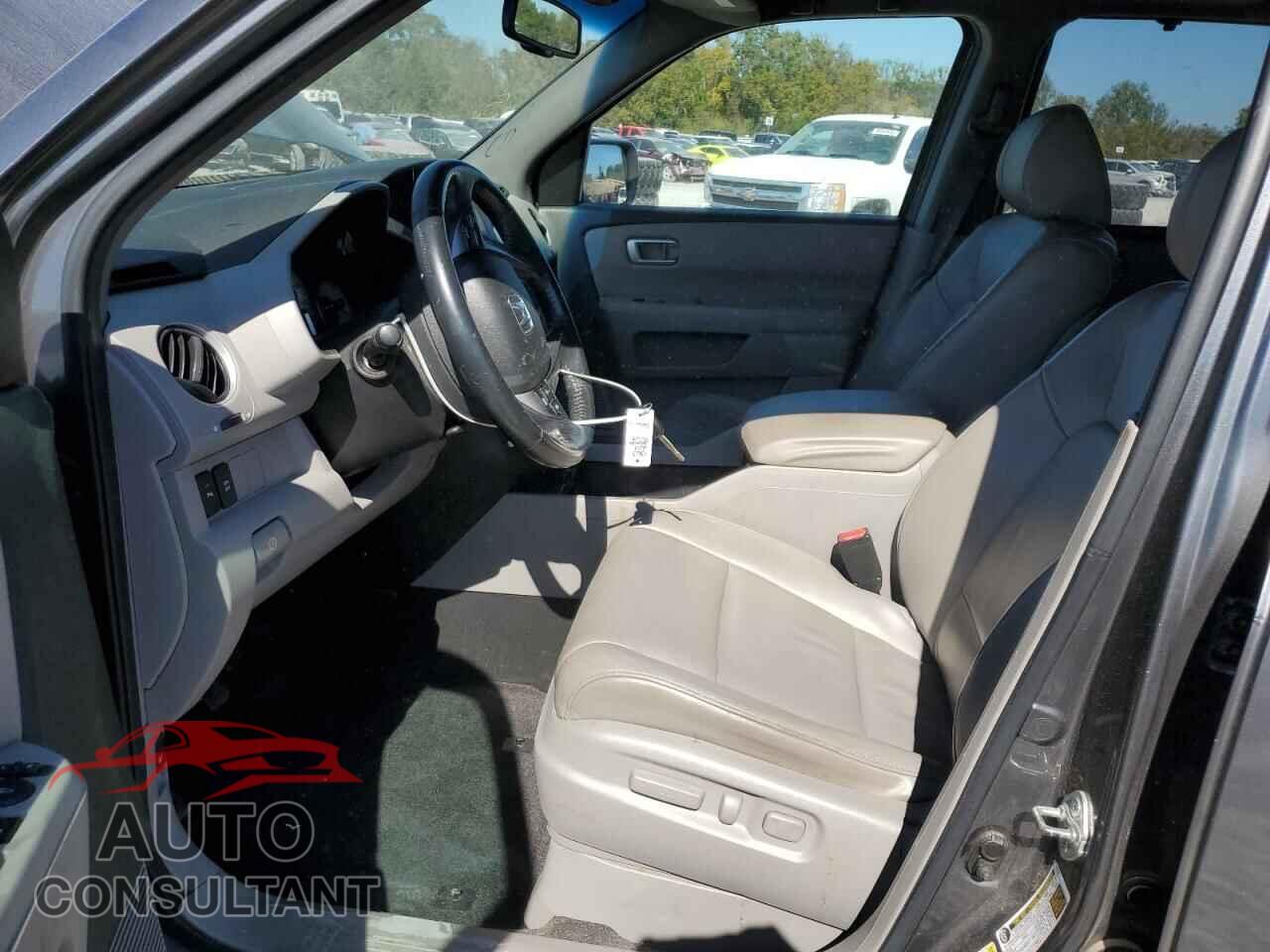 HONDA PILOT 2011 - 5FNYF4H9XBB059279