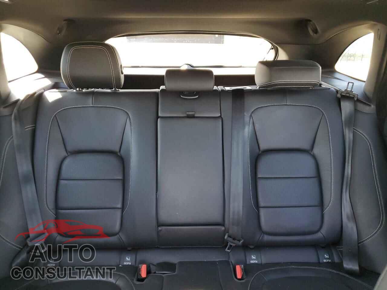 JAGUAR F-PACE 2017 - SADCL2BN6HA497980