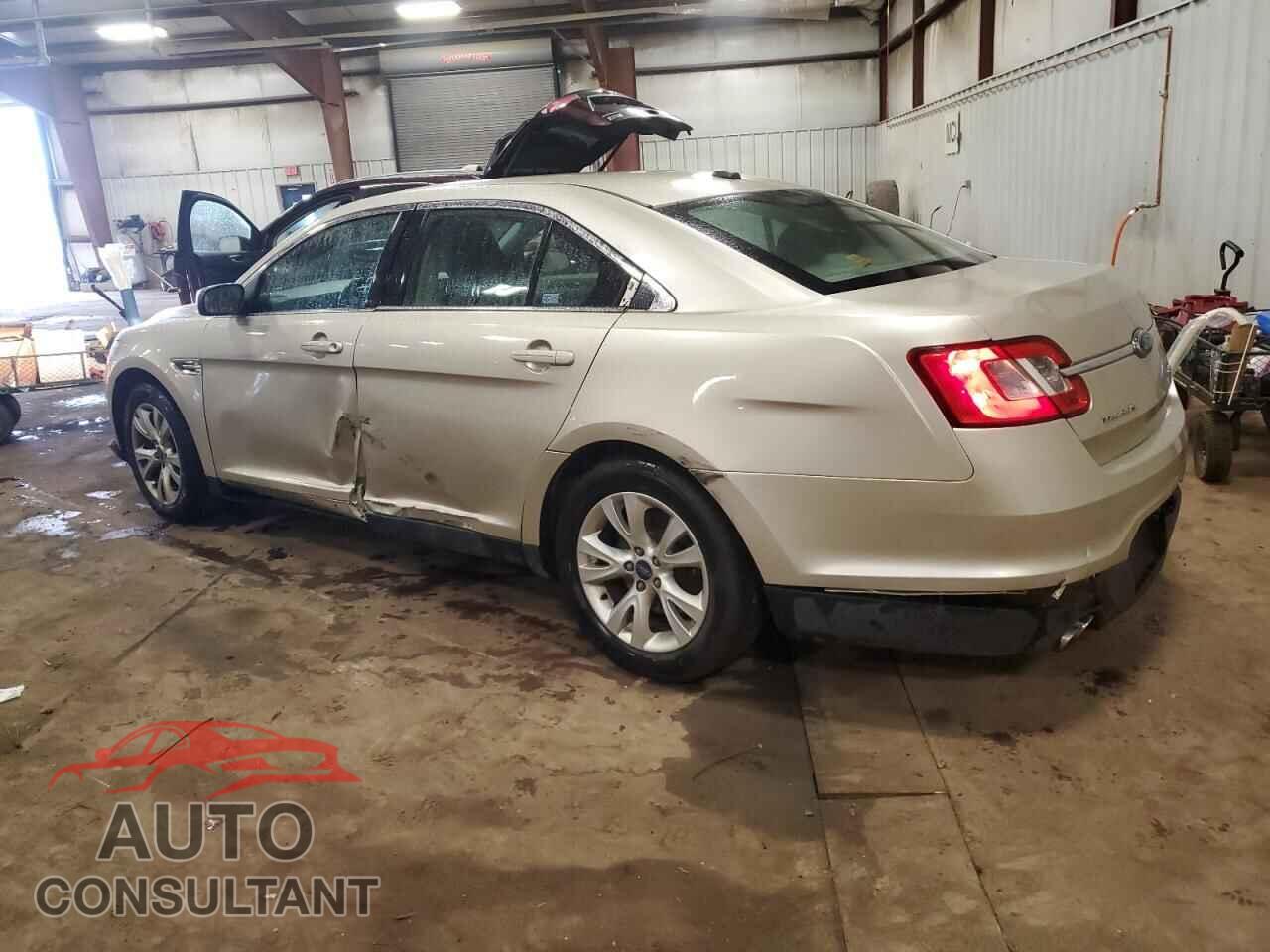 FORD TAURUS 2011 - 1FAHP2EW4BG189081