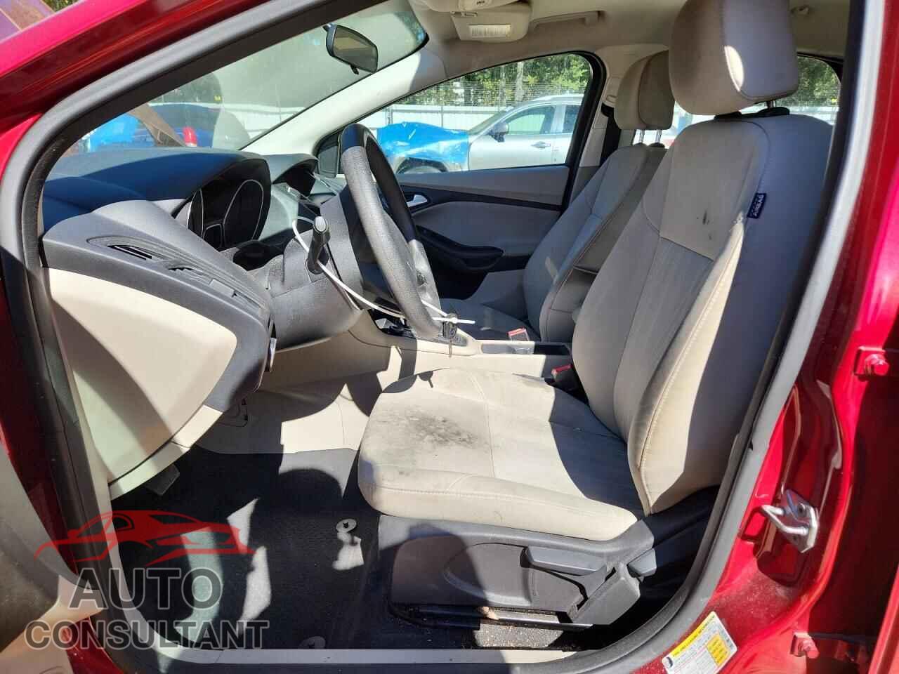 FORD FOCUS 2016 - 1FADP3K24GL273731
