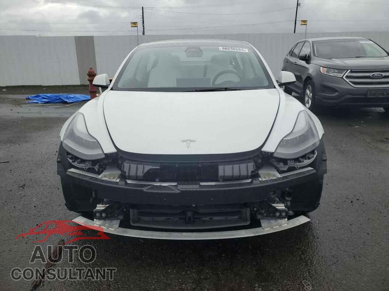 TESLA MODEL 3 2023 - 5YJ3E1EA0PF496757