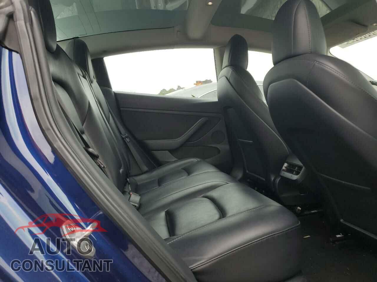 TESLA MODEL 3 2022 - 5YJ3E1EA9NF372273