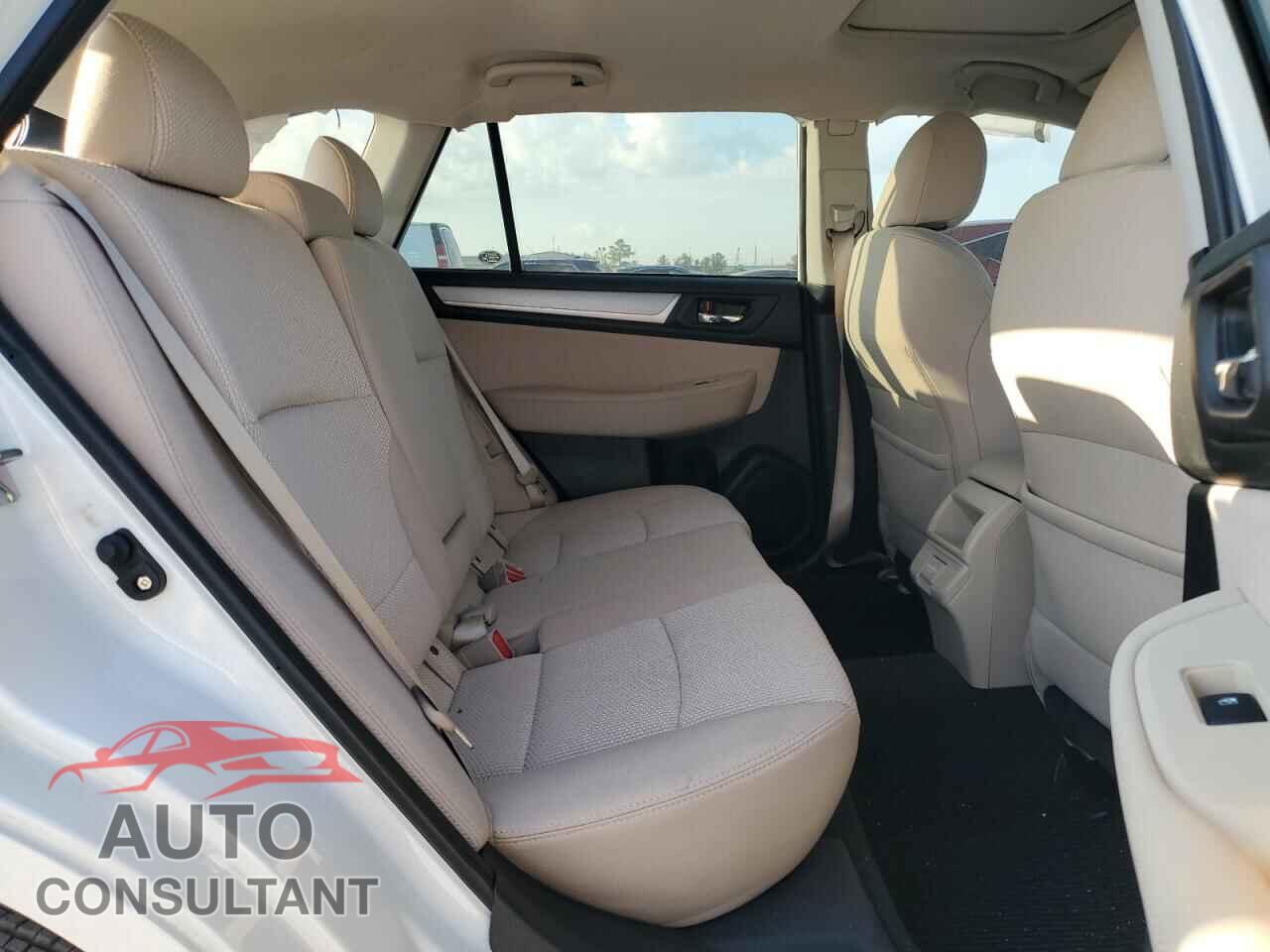 SUBARU OUTBACK 2018 - 4S4BSAHC9J3353551