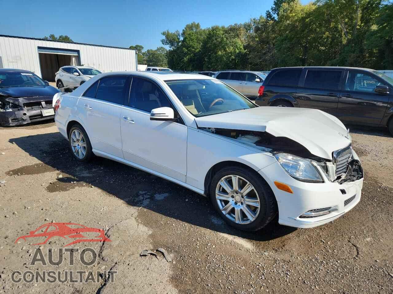 MERCEDES-BENZ E-CLASS 2013 - WDDHF5KB8DA710024