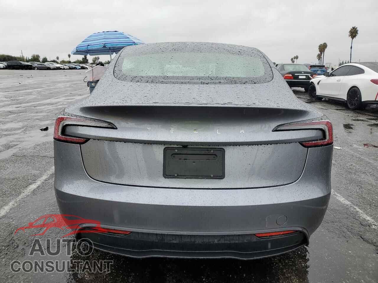 TESLA MODEL 3 2025 - 5YJ3E1EA4SF921390