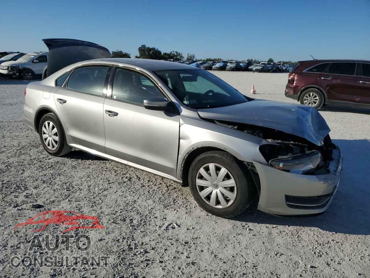 VOLKSWAGEN PASSAT 2013 - 1VWAP7A37DC151338