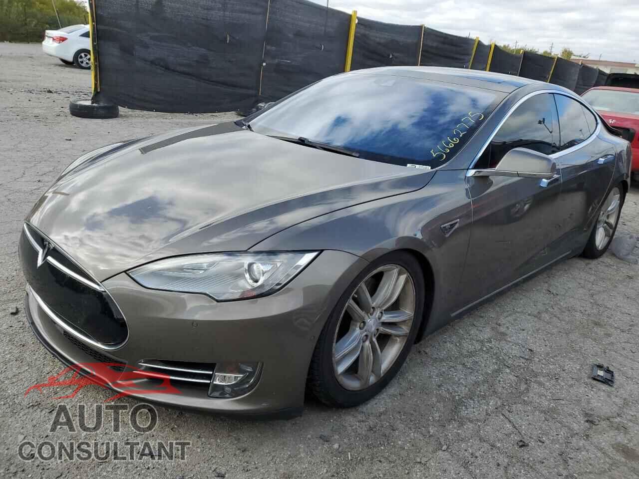 TESLA MODEL S 2015 - 5YJSA1E21FF113021