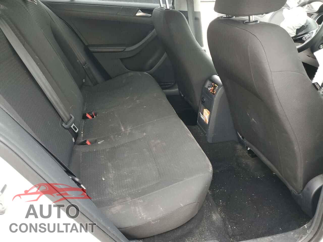 VOLKSWAGEN JETTA 2015 - 3VW2K7AJ2FM315856