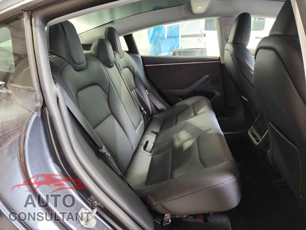 TESLA MODEL 3 2024 - 5YJ3E1EB6RF745705