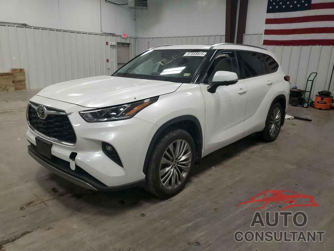 TOYOTA HIGHLANDER 2023 - 5TDKDRBH1PS003257