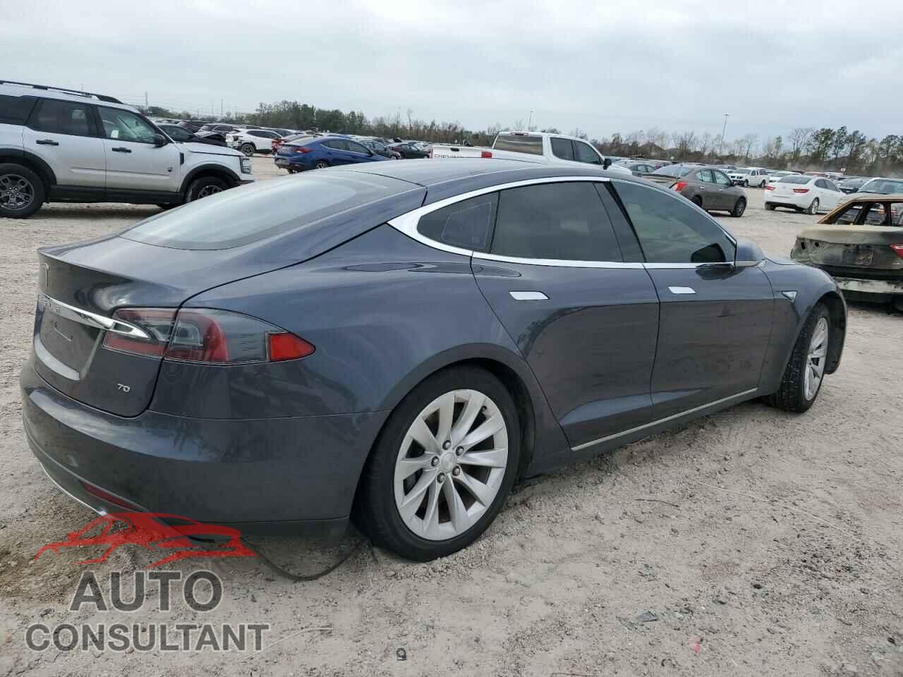 TESLA MODEL S 2015 - 5YJSA1E1XFF119813