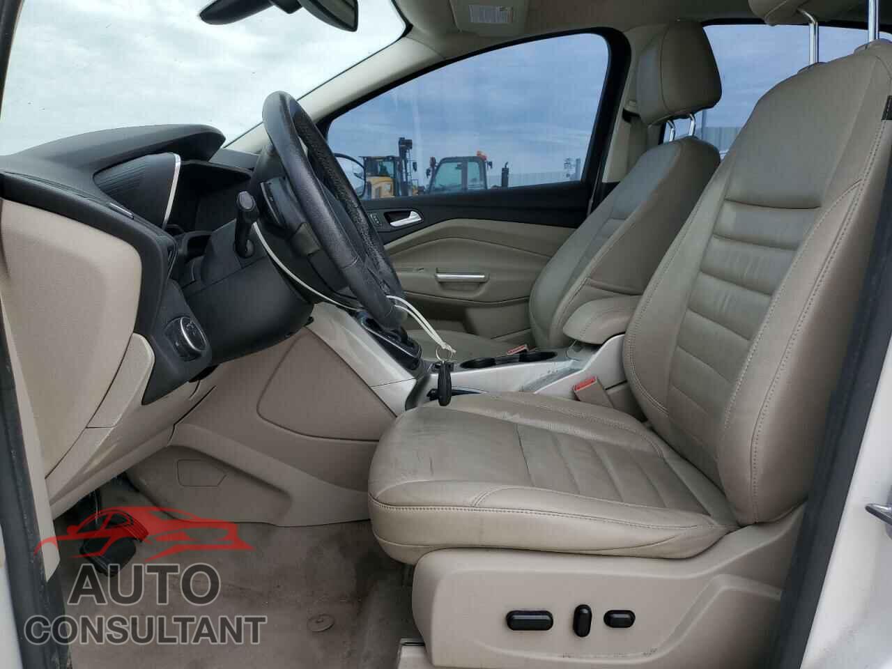 FORD CMAX 2015 - 1FADP5BU1FL112572