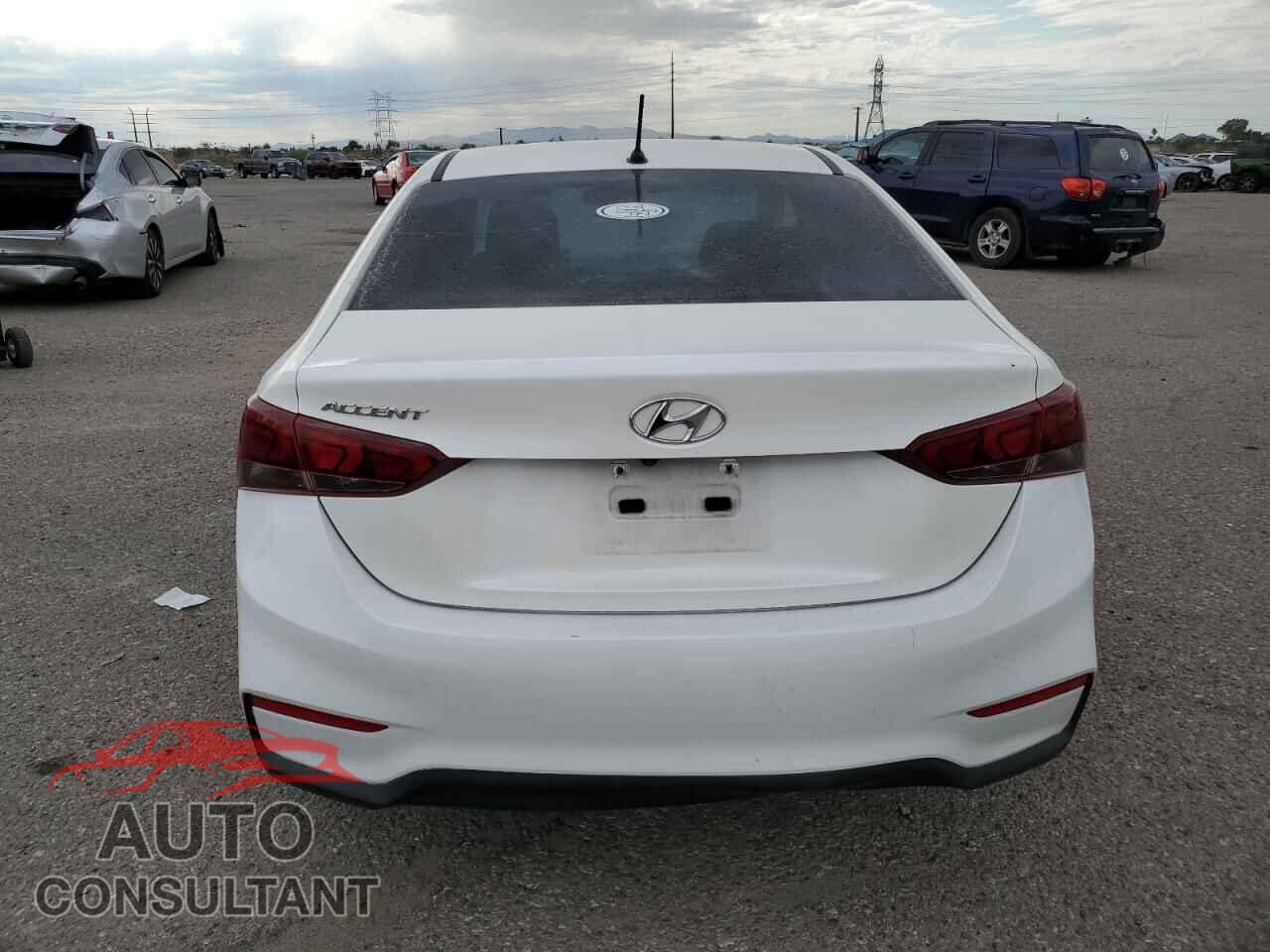 HYUNDAI ACCENT 2018 - 3KPC24A32JE034652