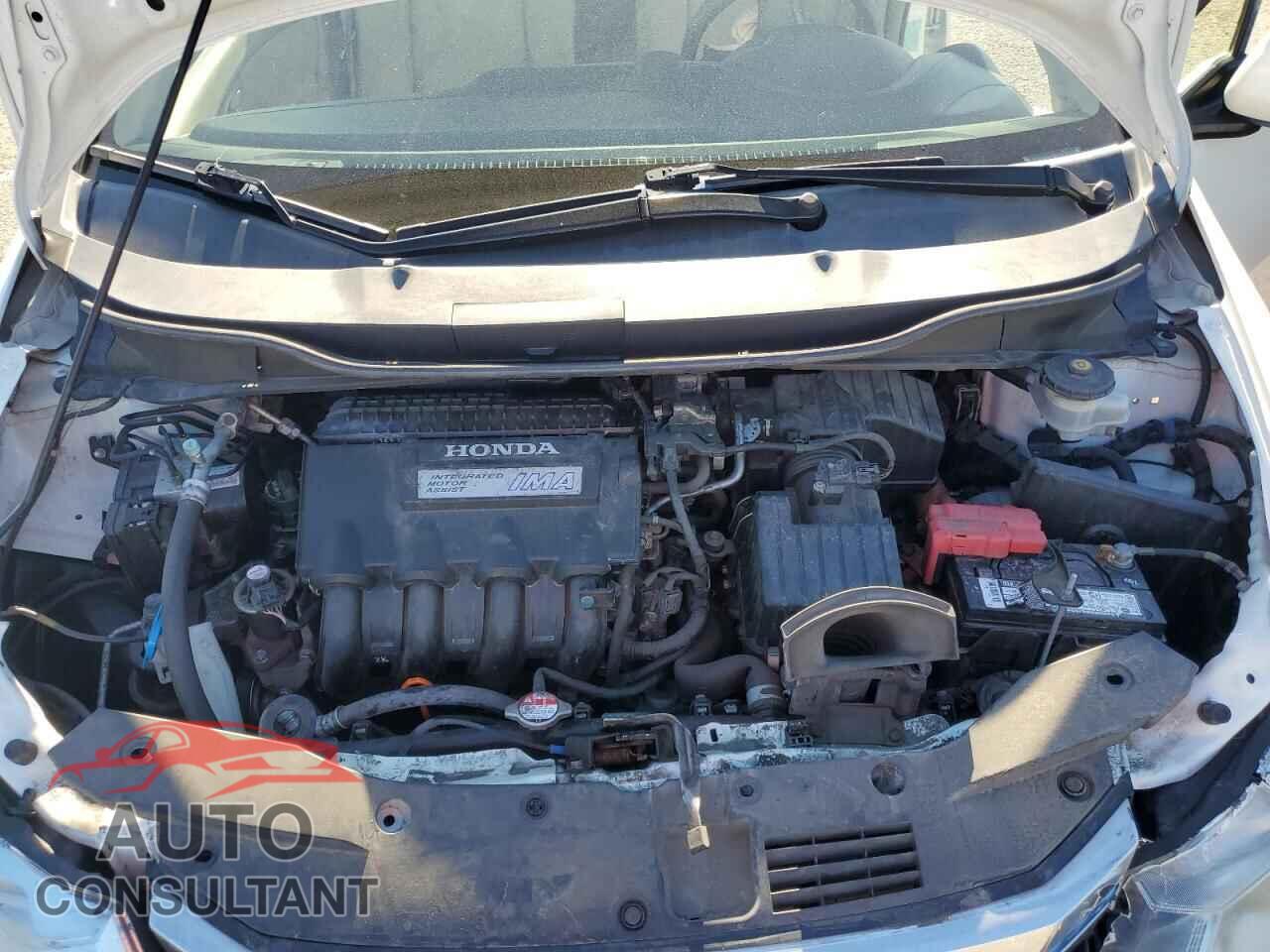HONDA INSIGHT 2014 - JHMZE2H33ES002774
