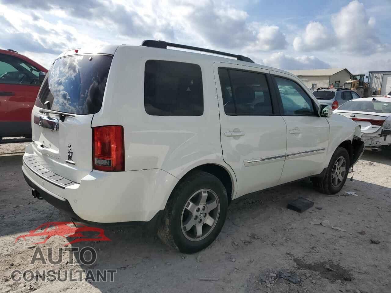 HONDA PILOT 2011 - 5FNYF3H94BB052287