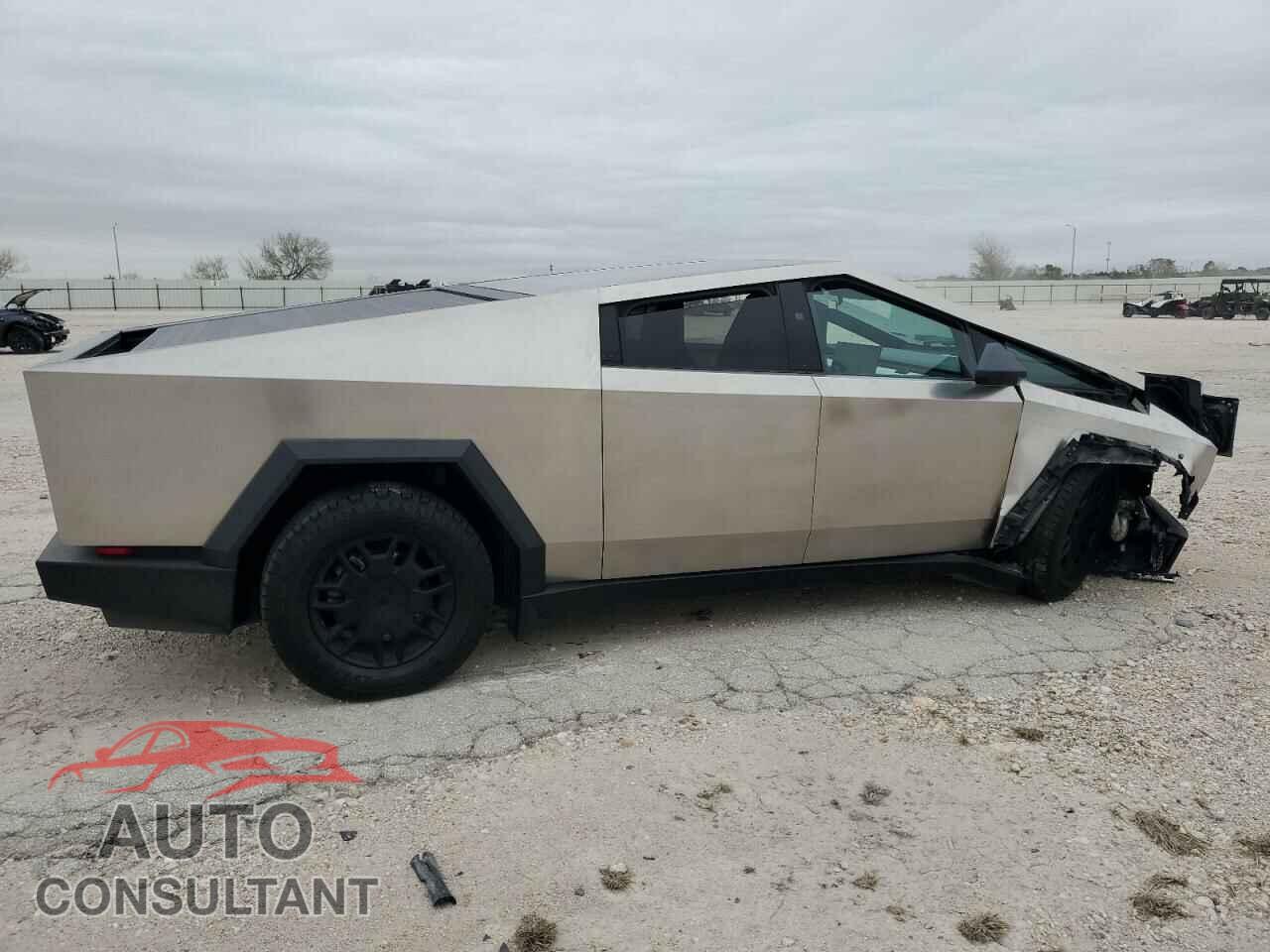 TESLA CYBERTRUCK 2024 - 7G2CEHED3RA000771