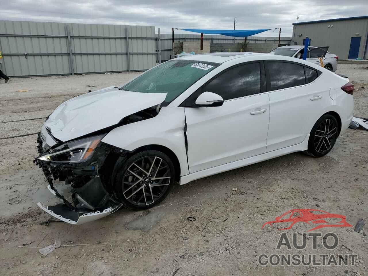 HYUNDAI ELANTRA 2020 - KMHD04LB9LU055318