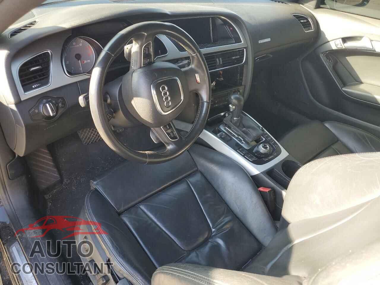 AUDI S5/RS5 2010 - WAUCVAFR2AA060381