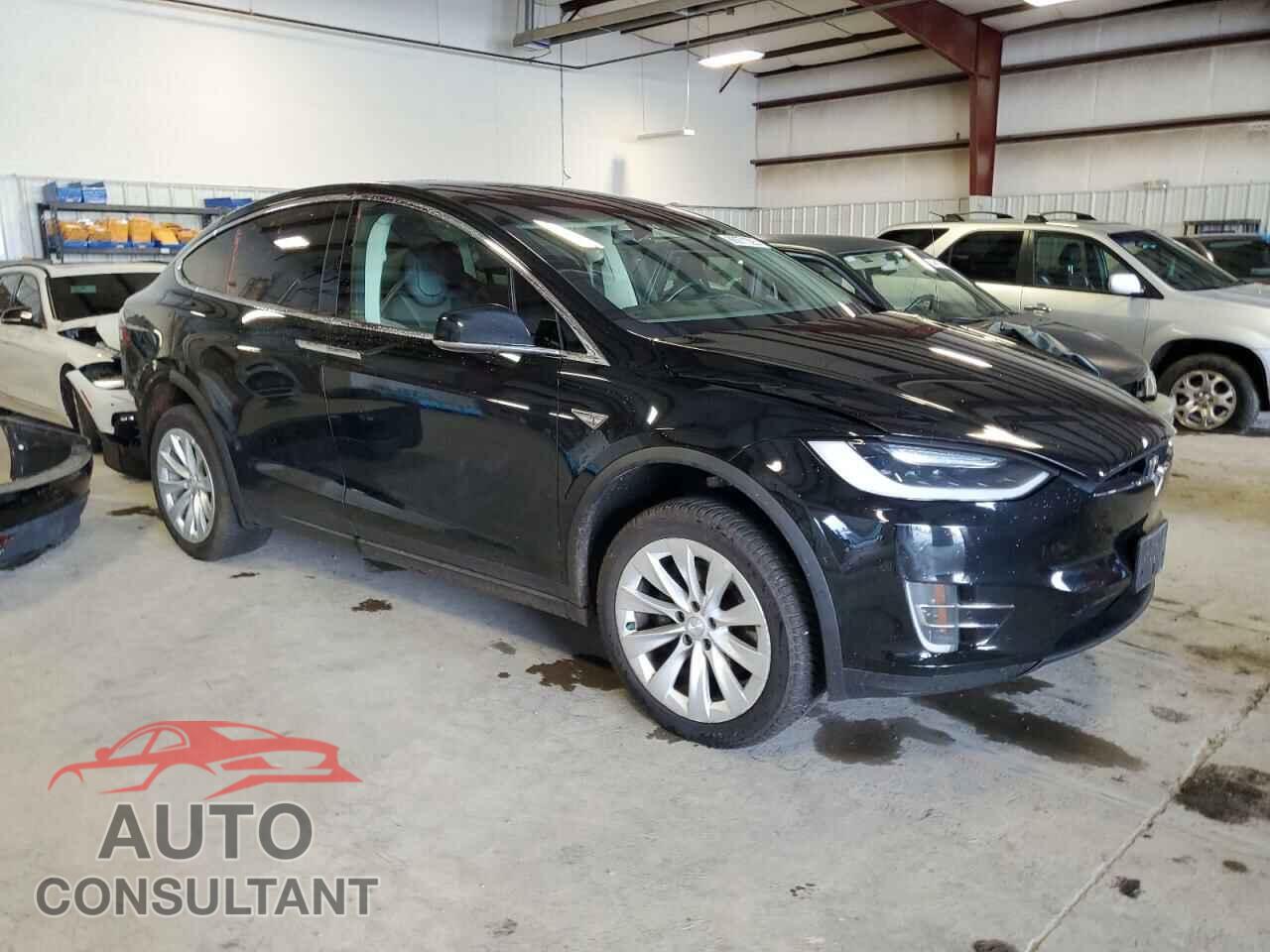 TESLA MODEL X 2016 - 5YJXCBE22GF004820