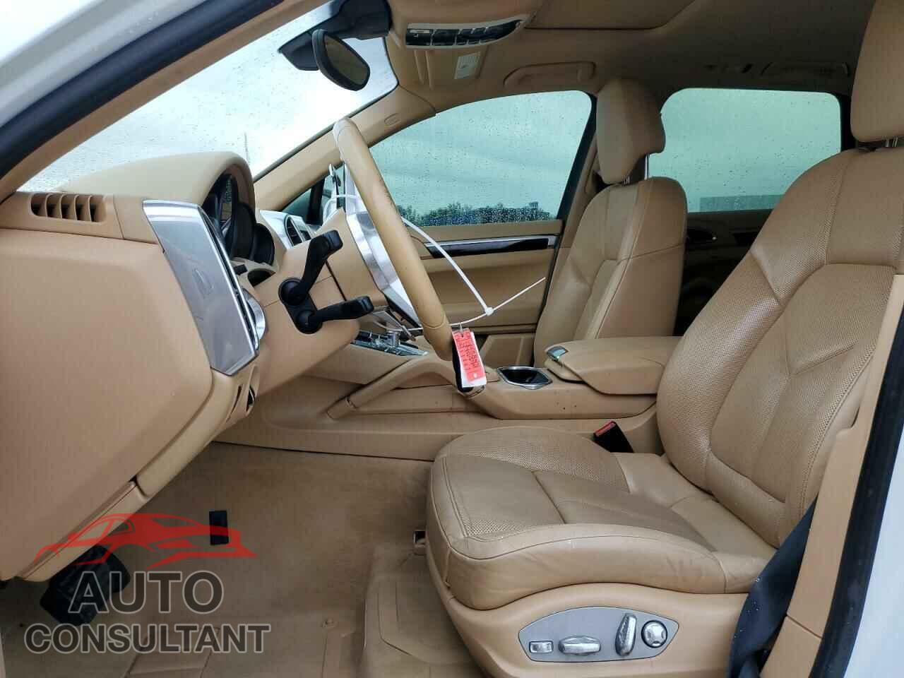 PORSCHE CAYENNE 2016 - WP1AA2A24GLA11362