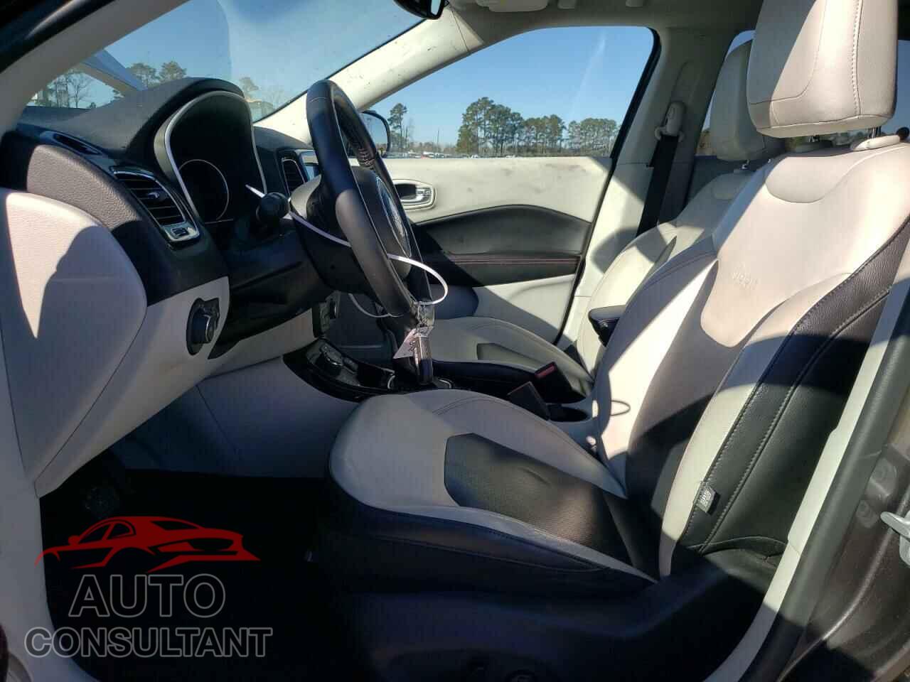 JEEP COMPASS 2018 - 3C4NJDCB8JT175611