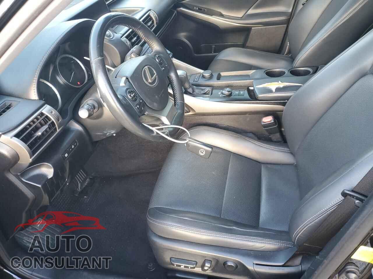 LEXUS IS 2014 - JTHBF1D28E5018327