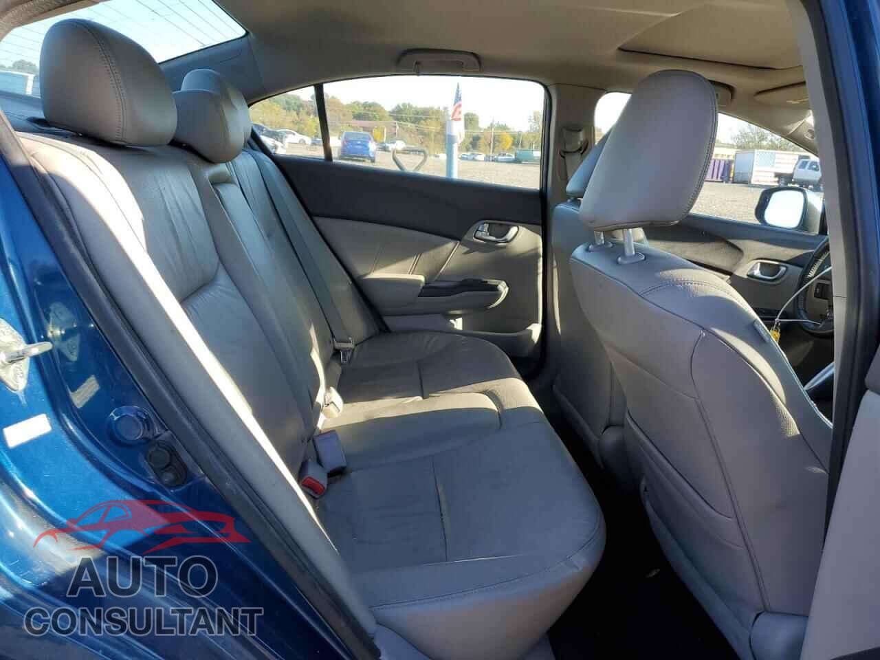 HONDA CIVIC 2012 - 2HGFB2F92CH533121