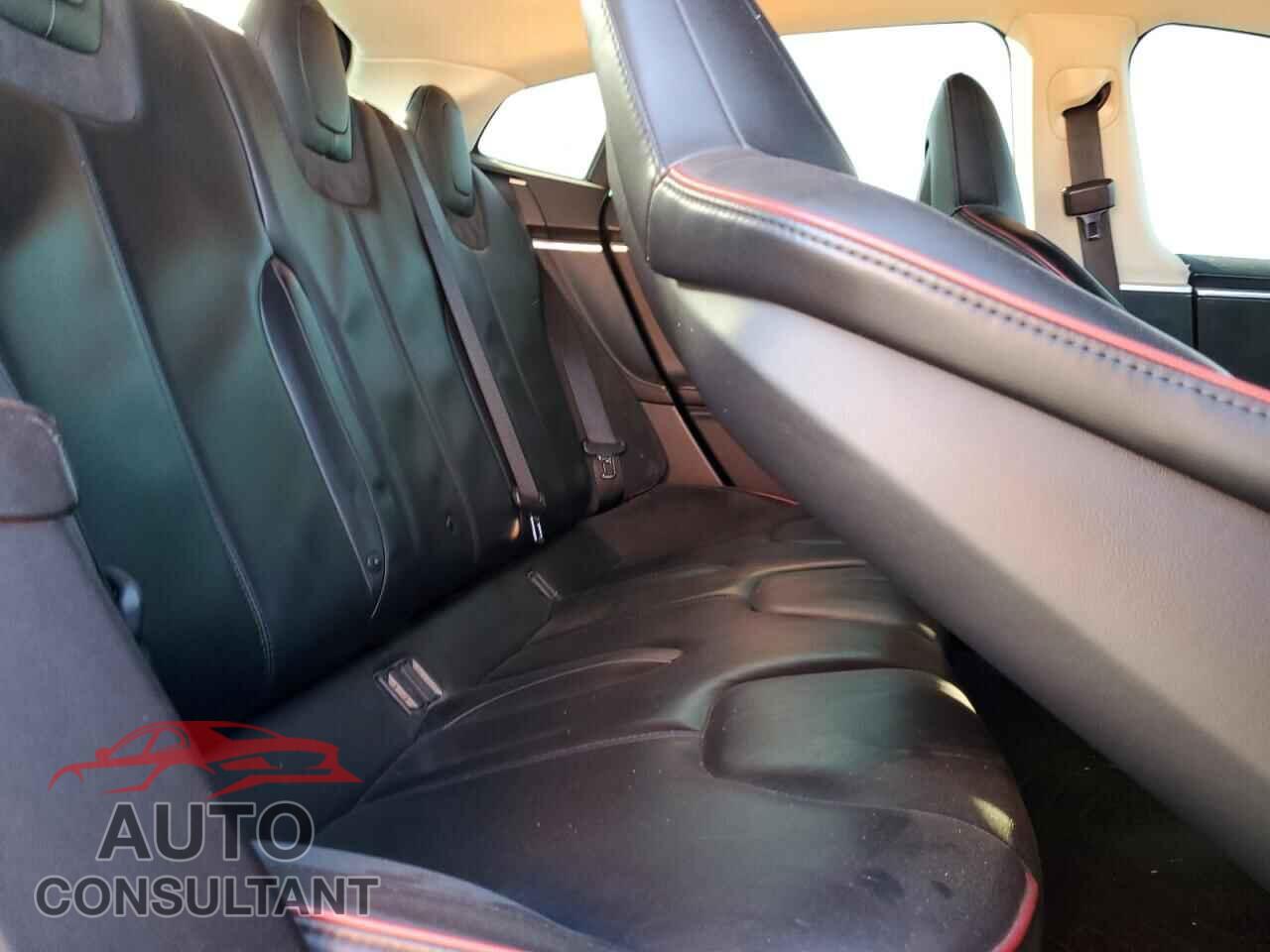 TESLA MODEL S 2013 - 5YJSA1CP5DFP08594