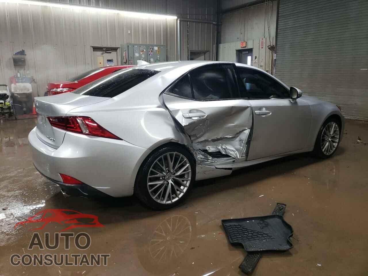 LEXUS IS 2015 - JTHCF1D25F5023619
