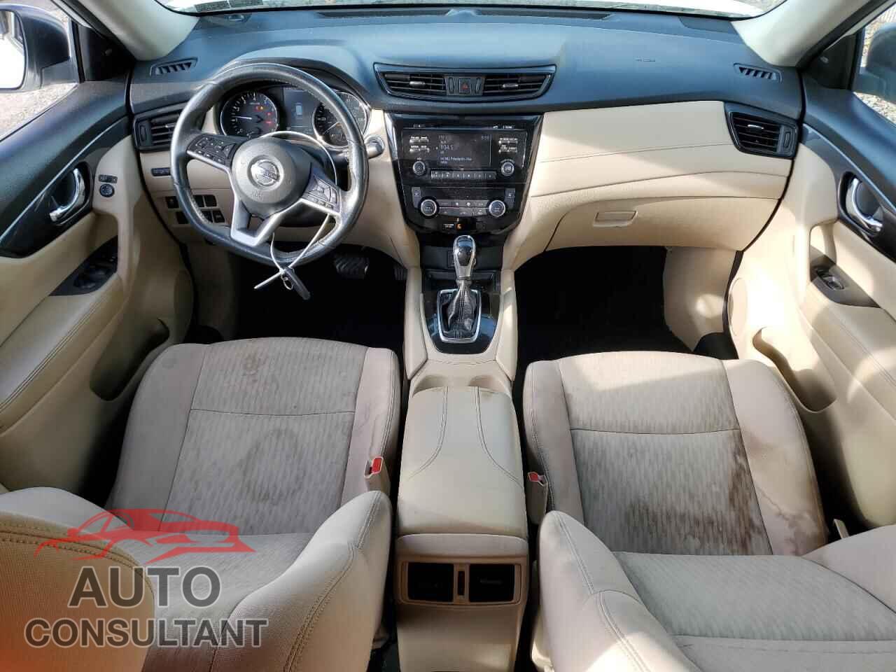 NISSAN ROGUE 2017 - KNMAT2MT3HP589107