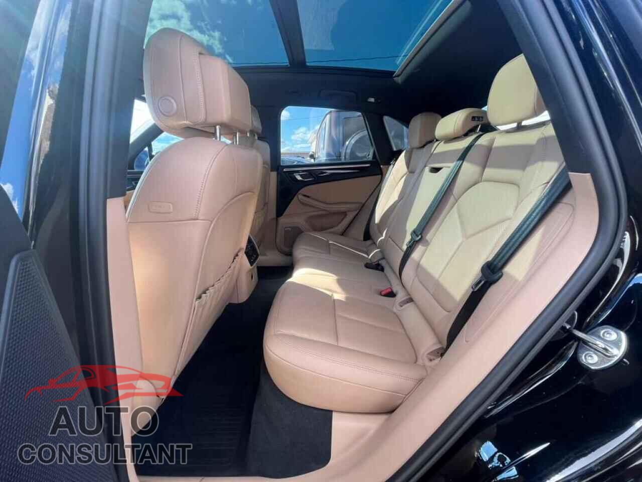 PORSCHE MACAN 2022 - WP1AA2A50NLB01812