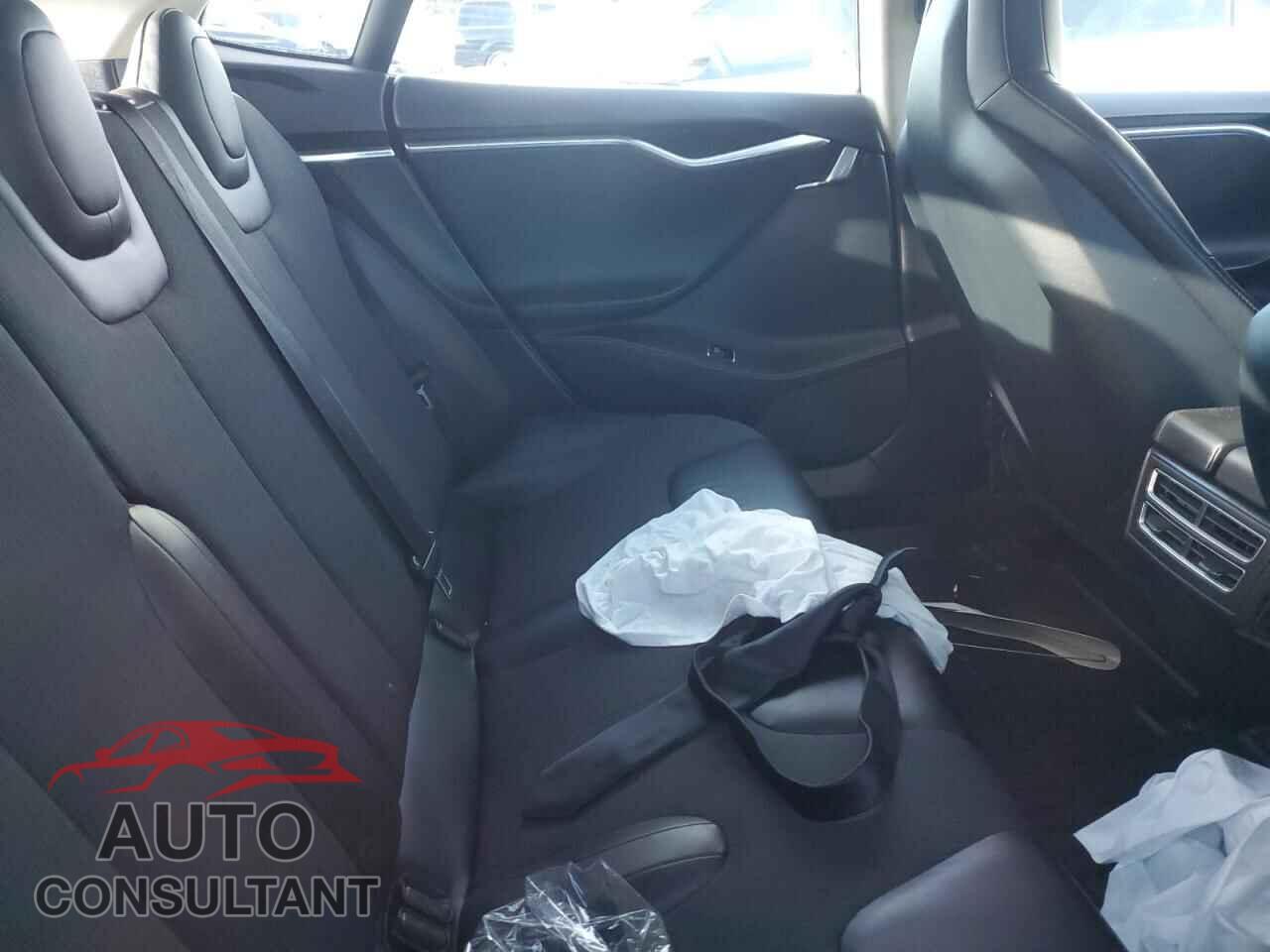 TESLA MODEL S 2013 - 5YJSA1CN7DFP27355