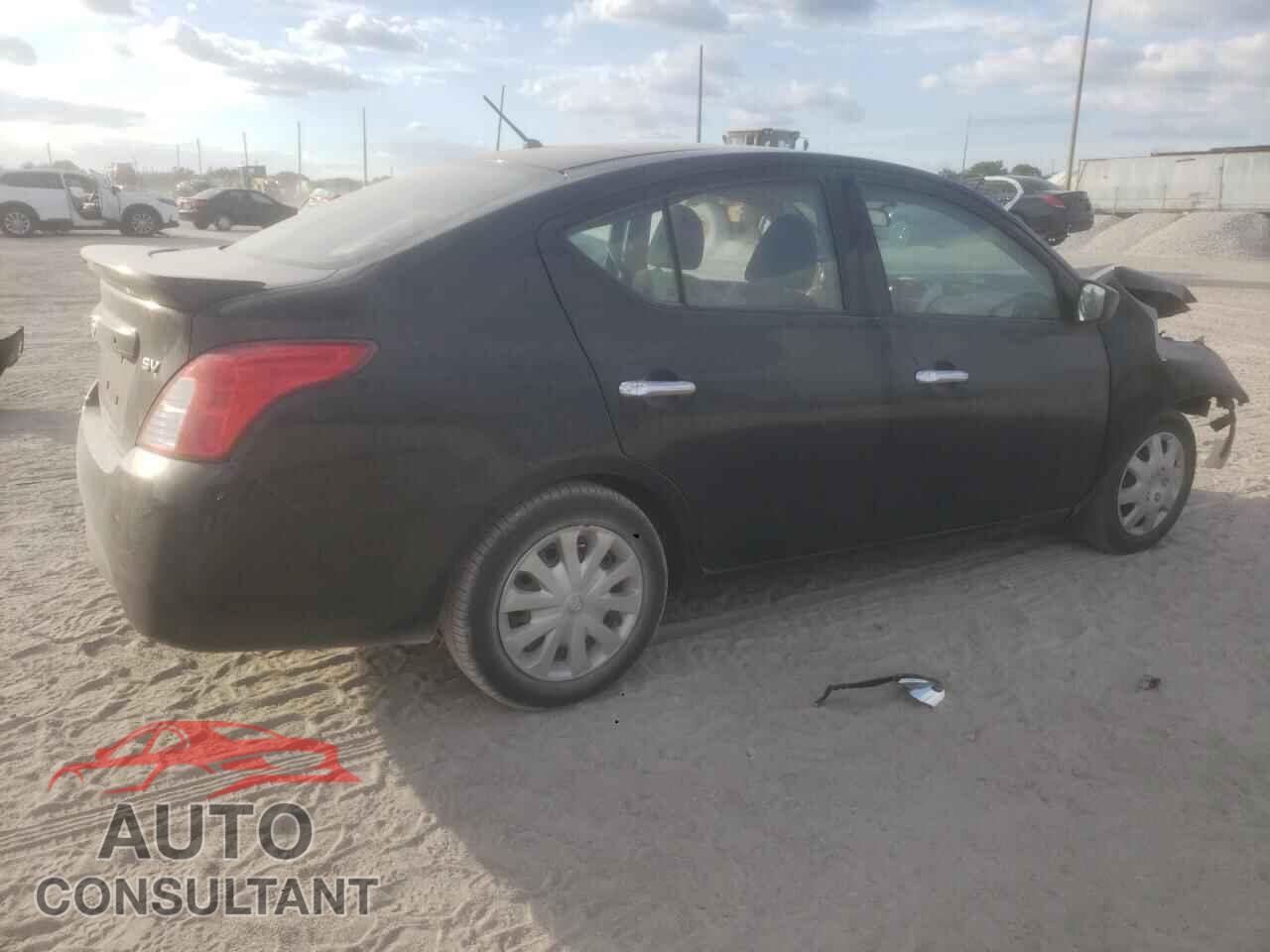 NISSAN VERSA 2017 - 3N1CN7AP3HL803597
