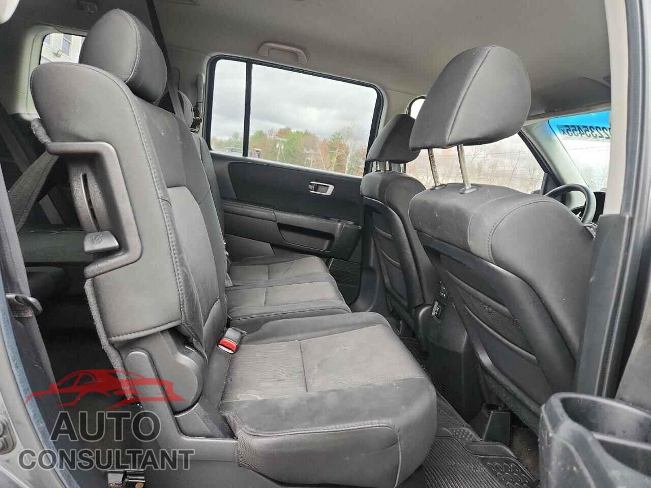 HONDA PILOT 2011 - 5FNYF4H4XBB094019