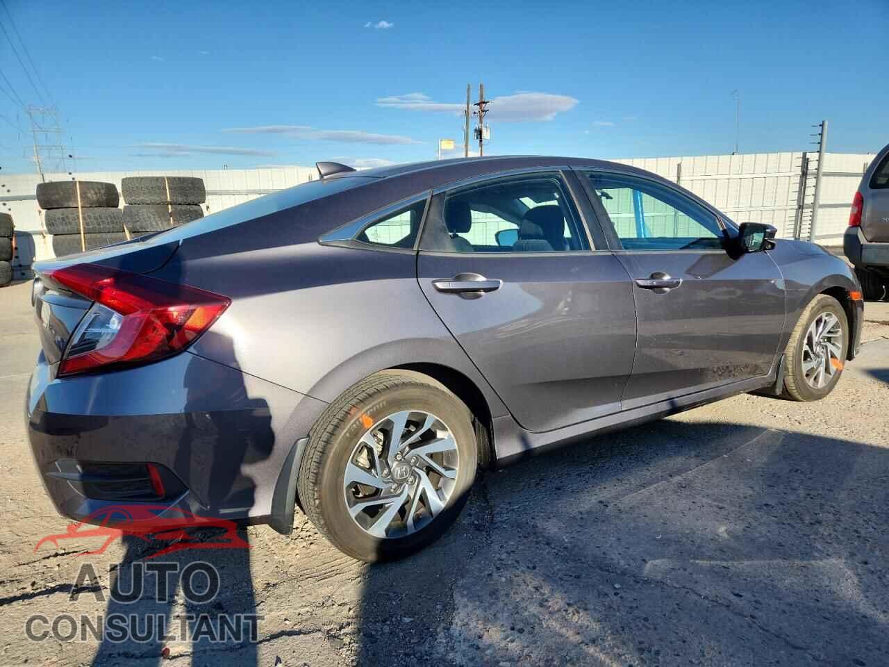 HONDA CIVIC 2017 - 2HGFC2F79HH554373