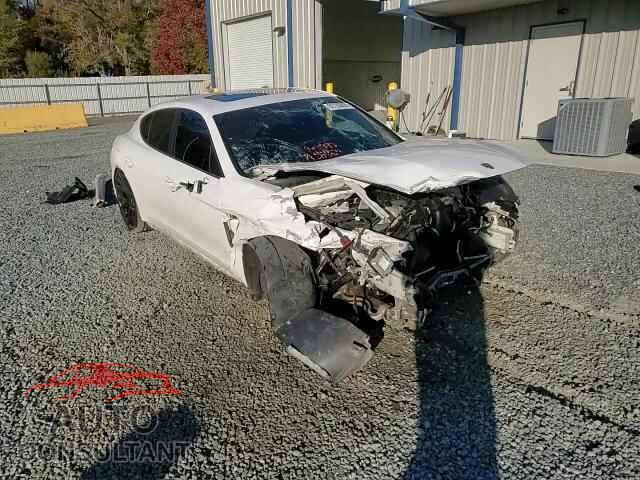 PORSCHE PANAMERA 2012 - WP0AA2A70CL013746