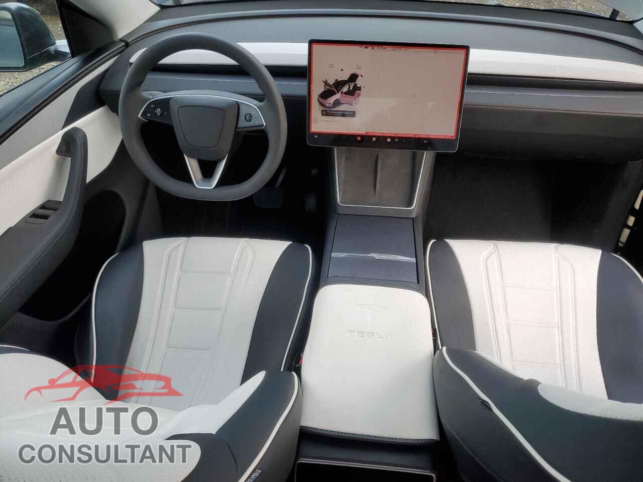 TESLA MODEL Y 2026 - 7SAYGDEE5TF396722