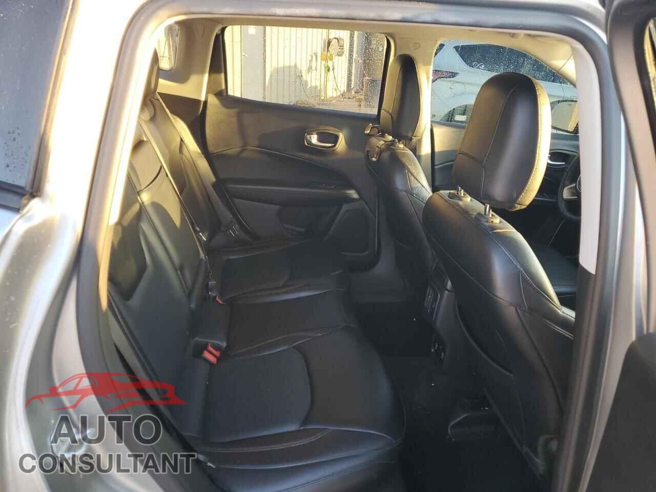 JEEP COMPASS 2017 - 3C4NJDCB2HT647019