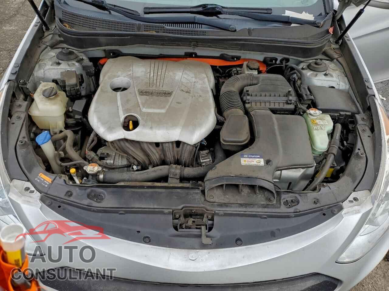 HYUNDAI SONATA 2013 - KMHEC4A40DA083107