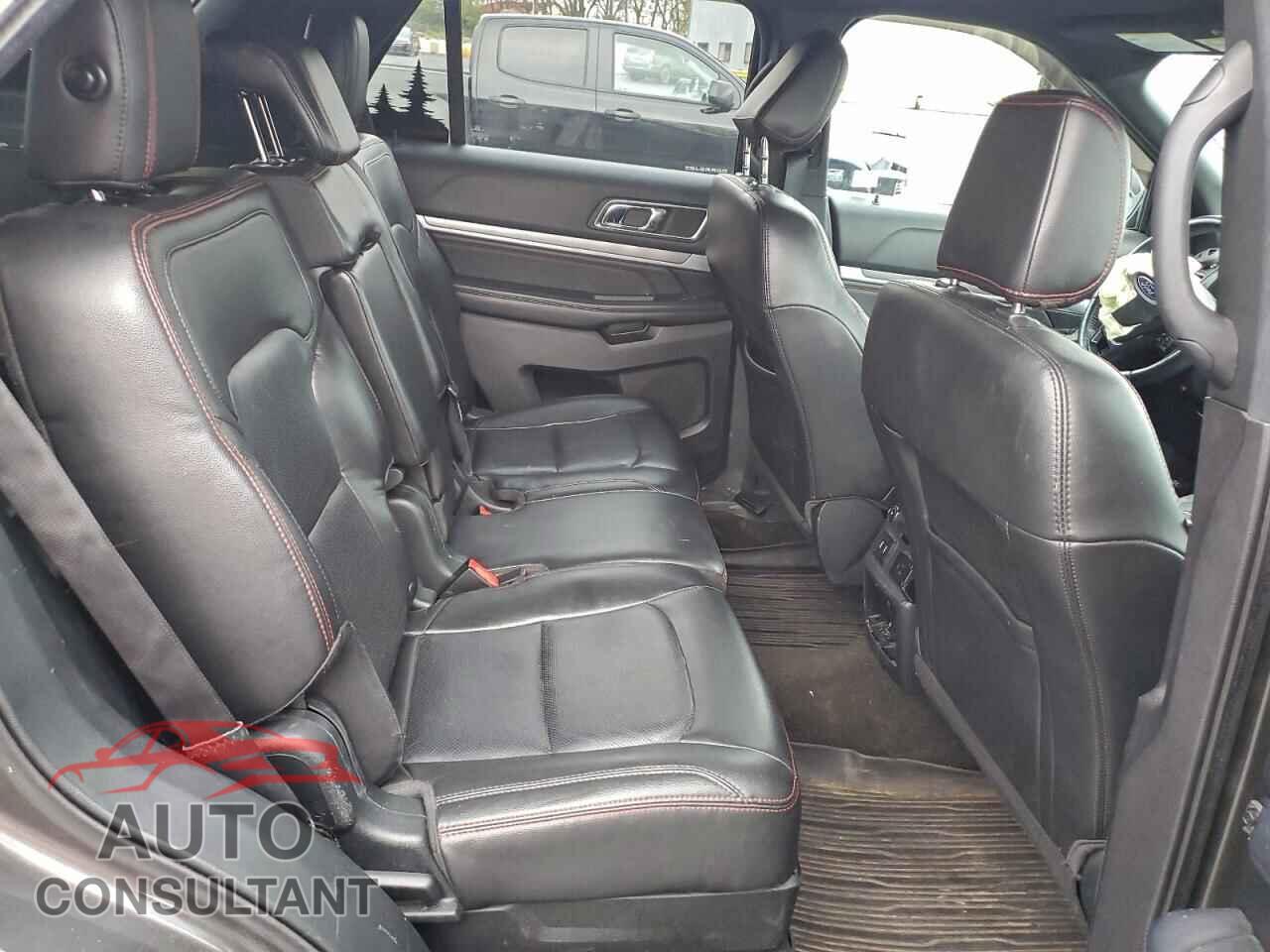 FORD EXPLORER 2018 - 1FM5K8GTXJGB66237