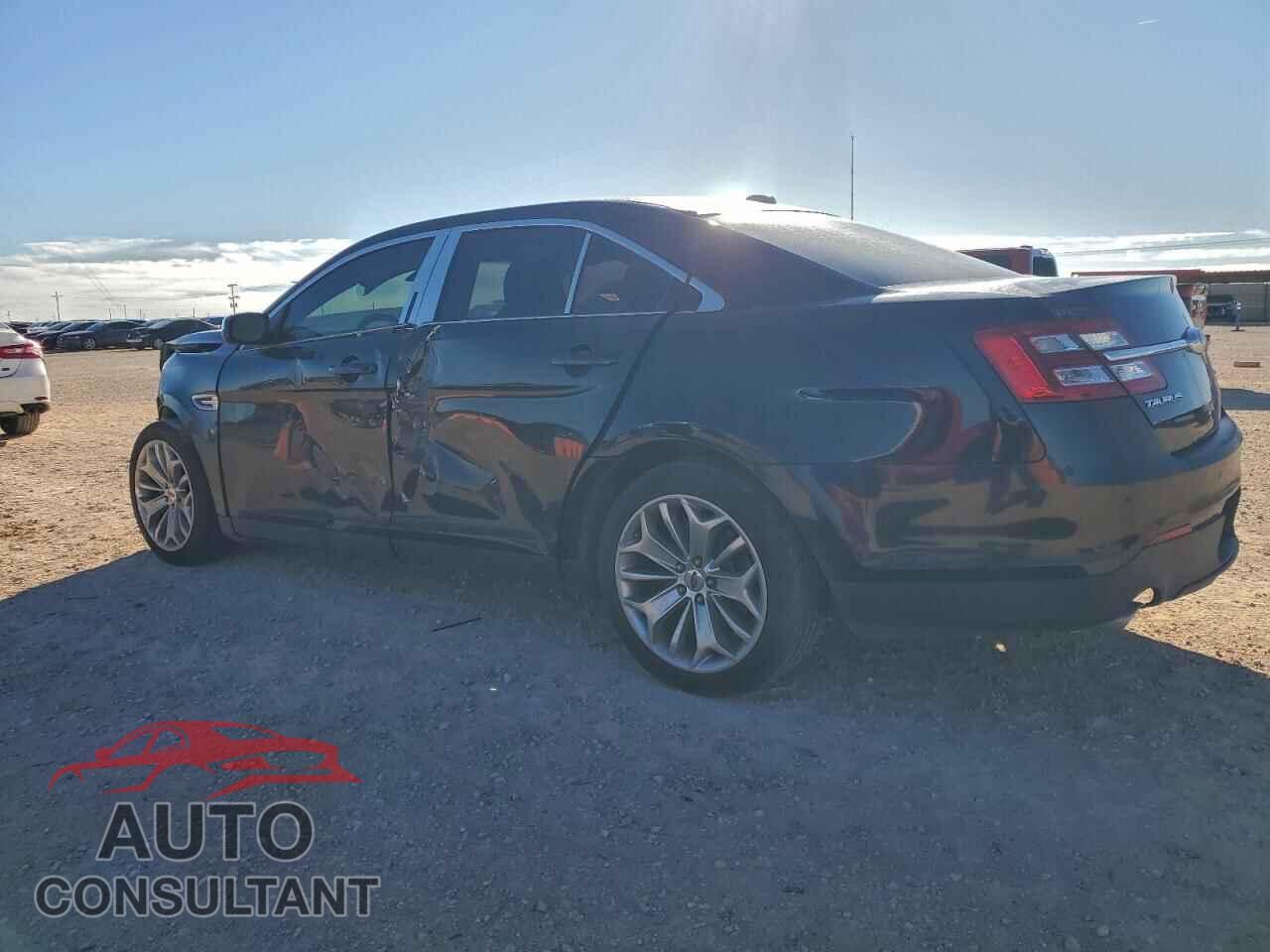 FORD TAURUS 2017 - 1FAHP2F81HG108384