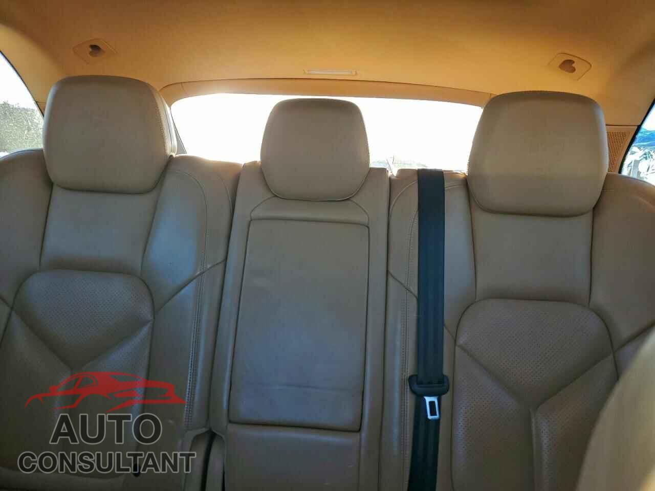 PORSCHE CAYENNE 2017 - WP1AE2A22HLA71632