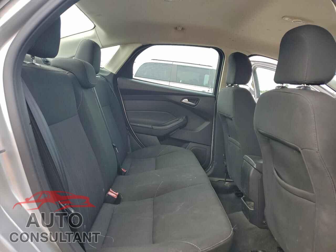 FORD FOCUS 2016 - 1FADP3F21GL217675